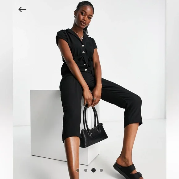 New Look cap sleeve button up jumpsuit - Picture 4 of 4